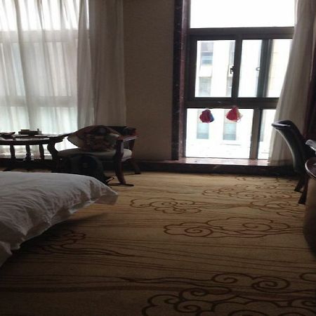 Weihai Happy Hot Spring Hotel Exterior photo