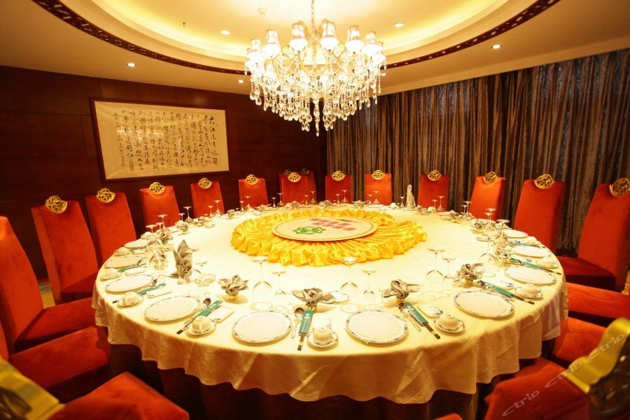 Weihai Happy Hot Spring Hotel Exterior photo